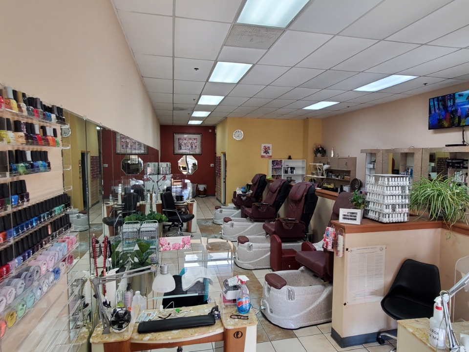 Relax Nails & Spa - Nail salon in Fairfield CA 94533