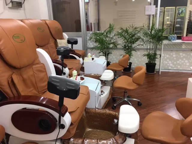 Deluxe Nails Spa Salon - Nail salon in Lalor, VIC 3075